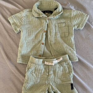 Green Textured Short Sleeve Shirt and Shorts Set
